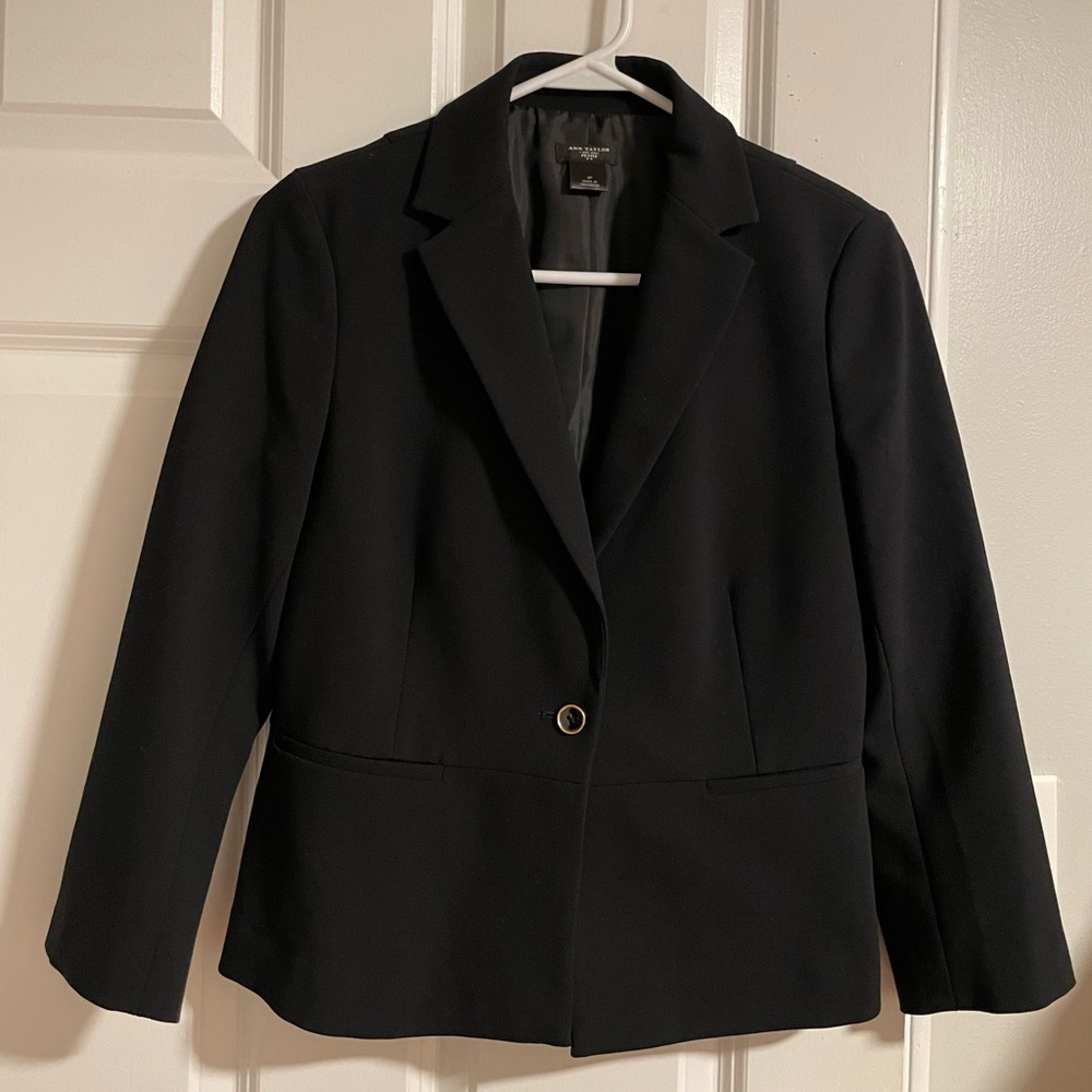 Ann Taylor Petite black blazer